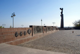 Монумент на Советской площади в Могилеве