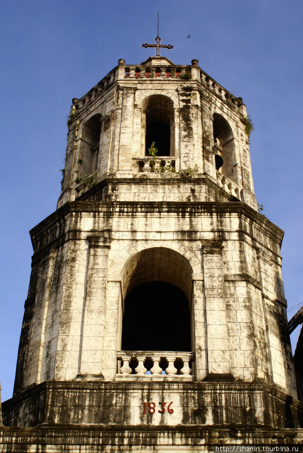 Колокольня собора Себу-Сити, остров Себу, Филиппины