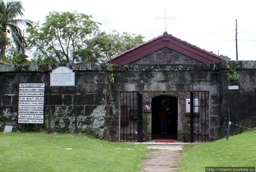 Церковь в форту Сантьяго Манила, Филиппины