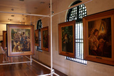 Картины в музее