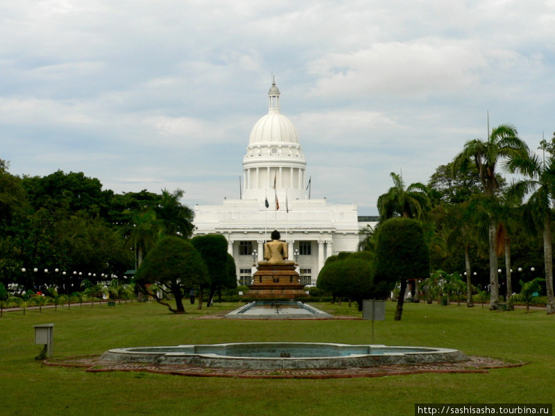 Вихарамахадэви парк Коломбо, Шри-Ланка