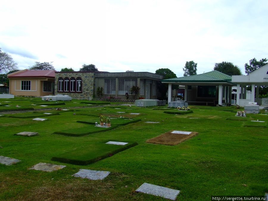 И еще семейные склепы Пуэрто-Принсеса, остров Палаван, Филиппины