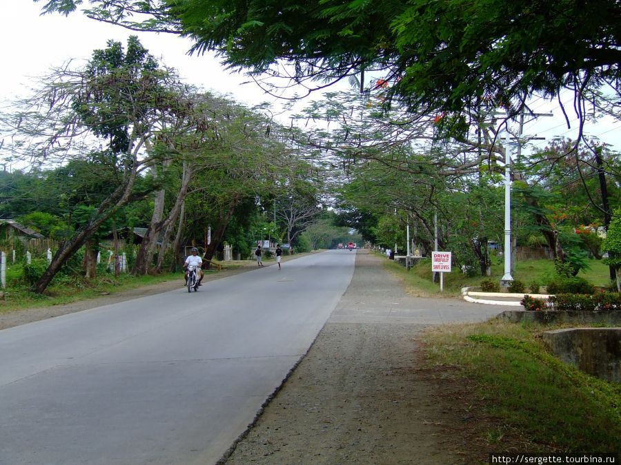 Хайвэй в районе Сан Хосэ Пуэрто-Принсеса, остров Палаван, Филиппины