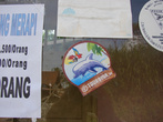 Стикер Турбины на доске объявлений в посёлке под вулканом Мерапи