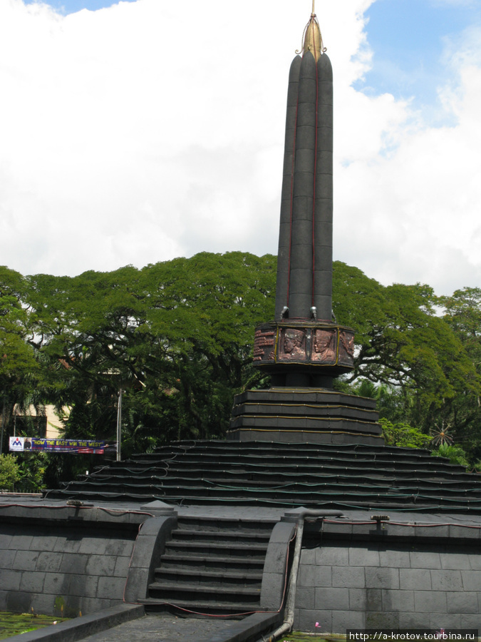 Главный Памятник Маланга Маланг, Индонезия