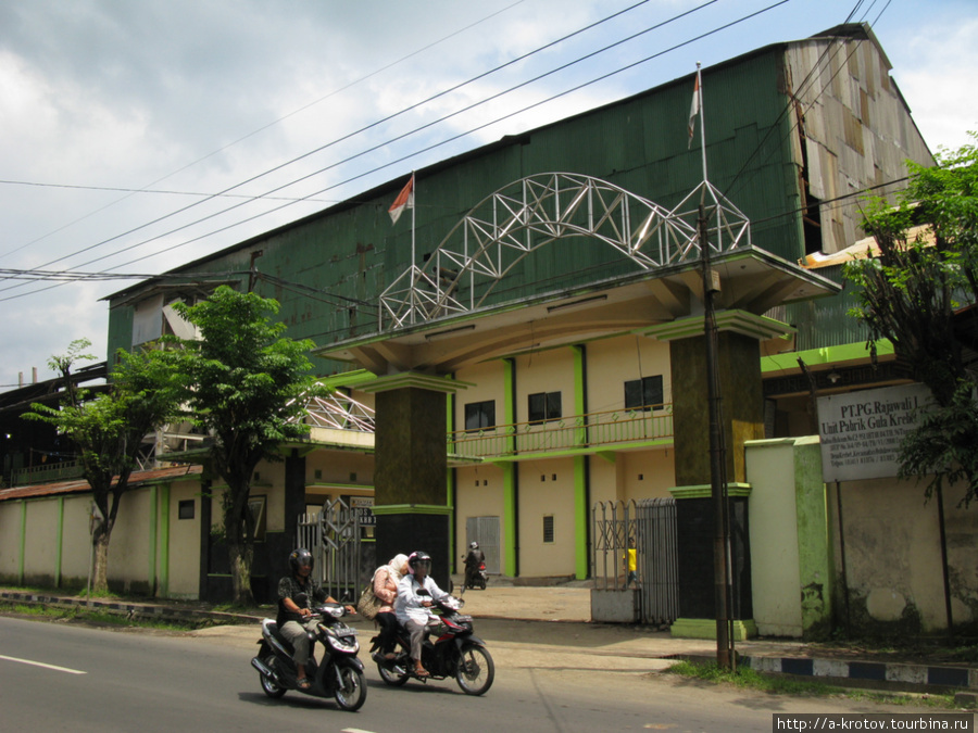 Малангский сахарный завод и узкоколейная жел.дорога Маланг, Индонезия