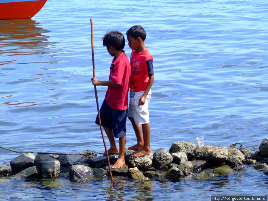 Рыбаки Пуэрто-Принсеса, остров Палаван, Филиппины