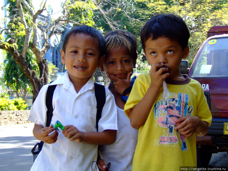 Со школы Пуэрто-Принсеса, остров Палаван, Филиппины