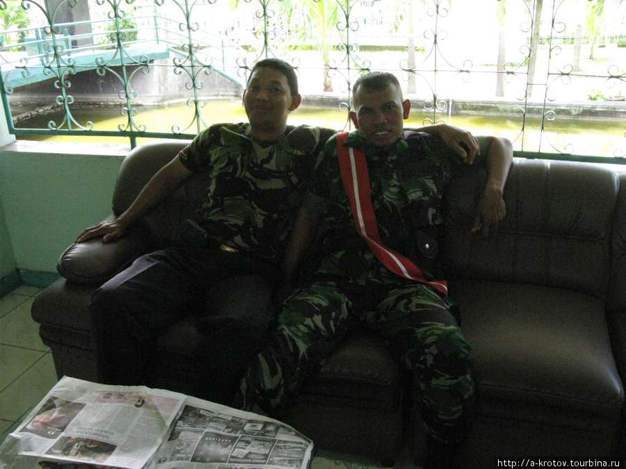 Военным посещать музей — по должности положено Маланг, Индонезия