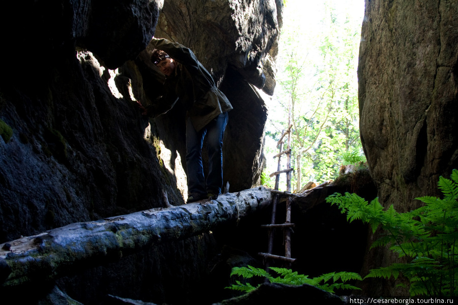 Пещеры Спекста Хернёсанд, Швеция