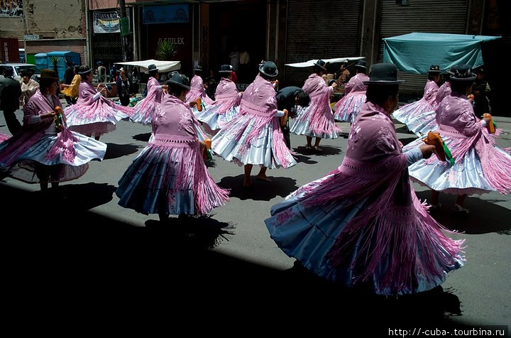 La Paz, Bolivia. День первый - танцующие чиновники Ла-Пас, Боливия