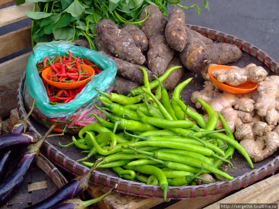 Овощи на рынке Филиппины