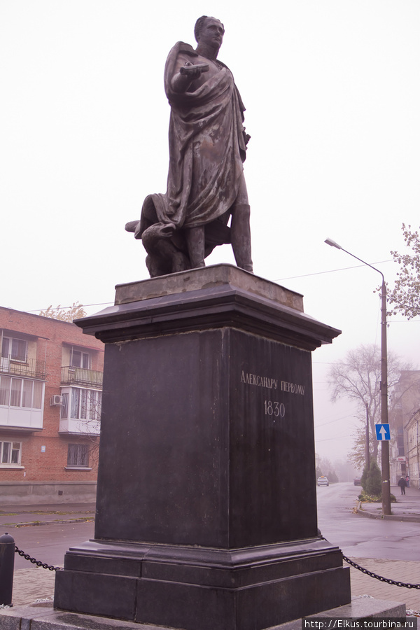 Памятник Александру I на Банковской площади. Император умер в Таганроге, хотя есть версии Таганрог, Россия