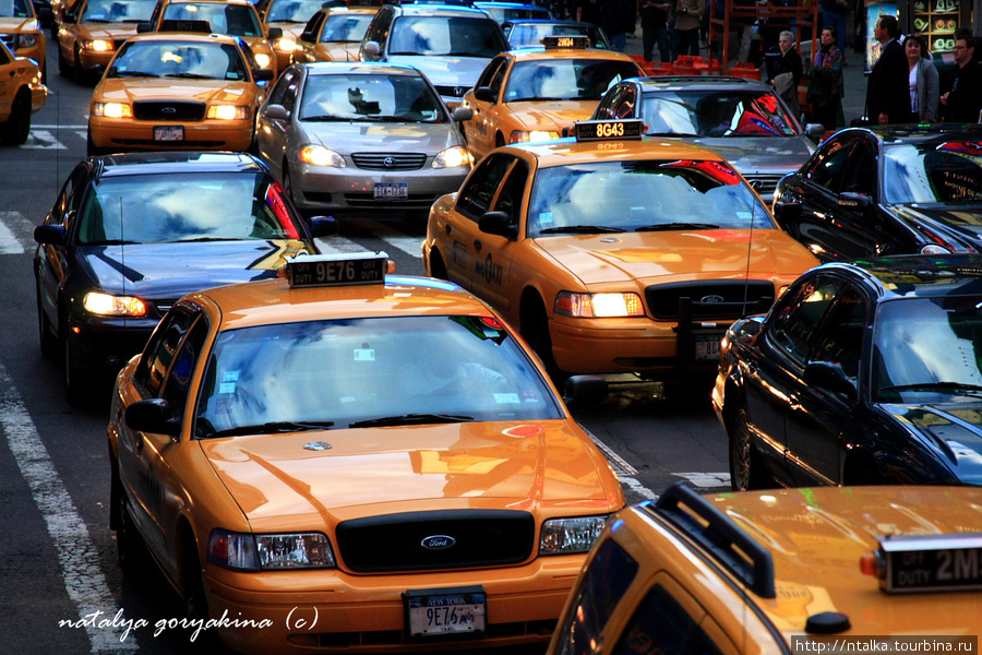 Желтые такси  Нью-Йорка Нью-Йорк, CША