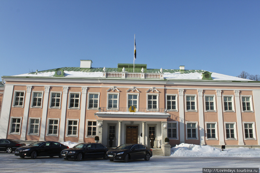 скромный президентский дворец Таллин, Эстония