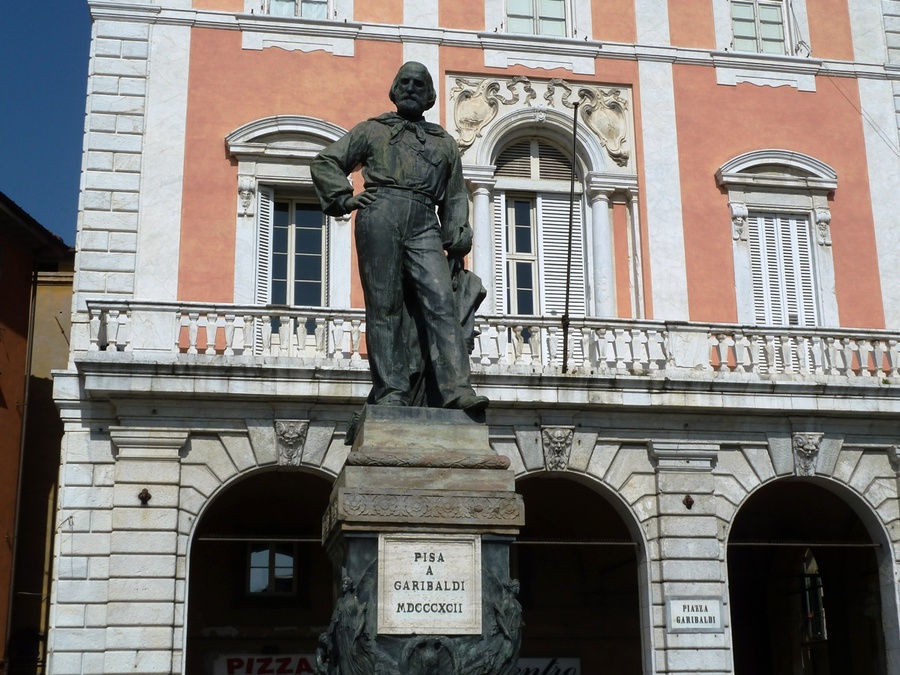 Памятник Гарибальди Пиза, Италия