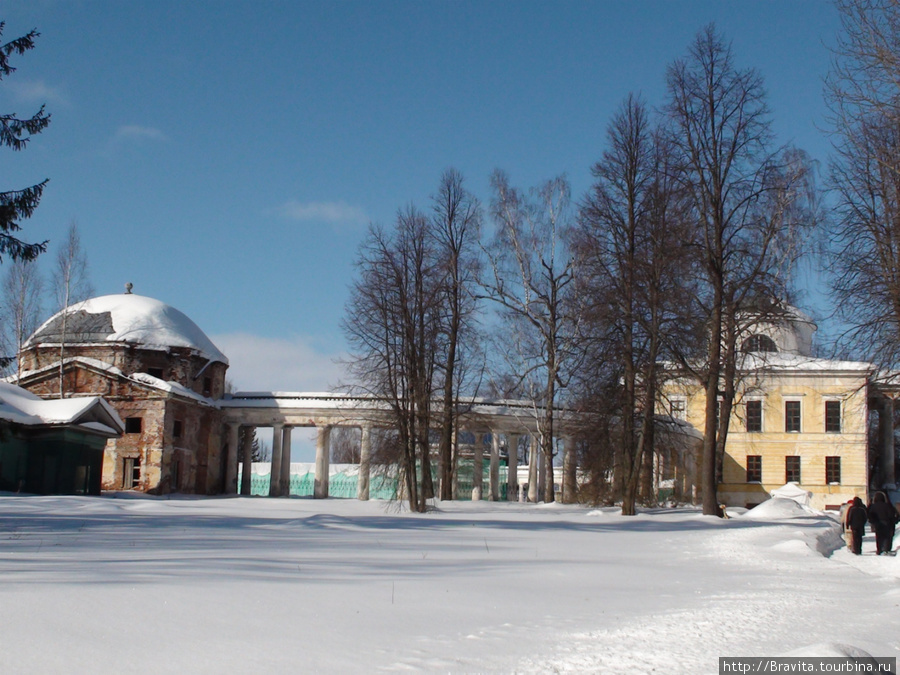 Архитектурный ансамбль со стороны парка Знаменское-Раёк, Россия