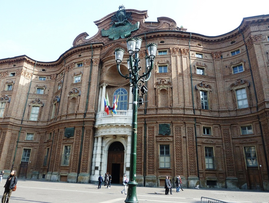 Площадь Кариньяно — Национальный музей Рисорджименто Турин, Италия