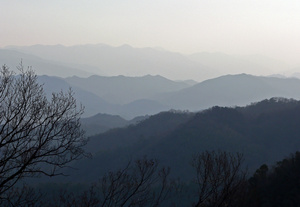 Горы Токусимы (с вершины Бизан)