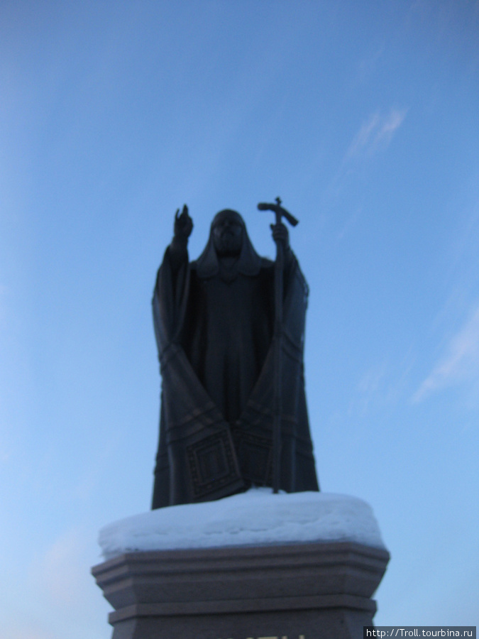 Памятник патриарху Пимену Ногинск, Россия