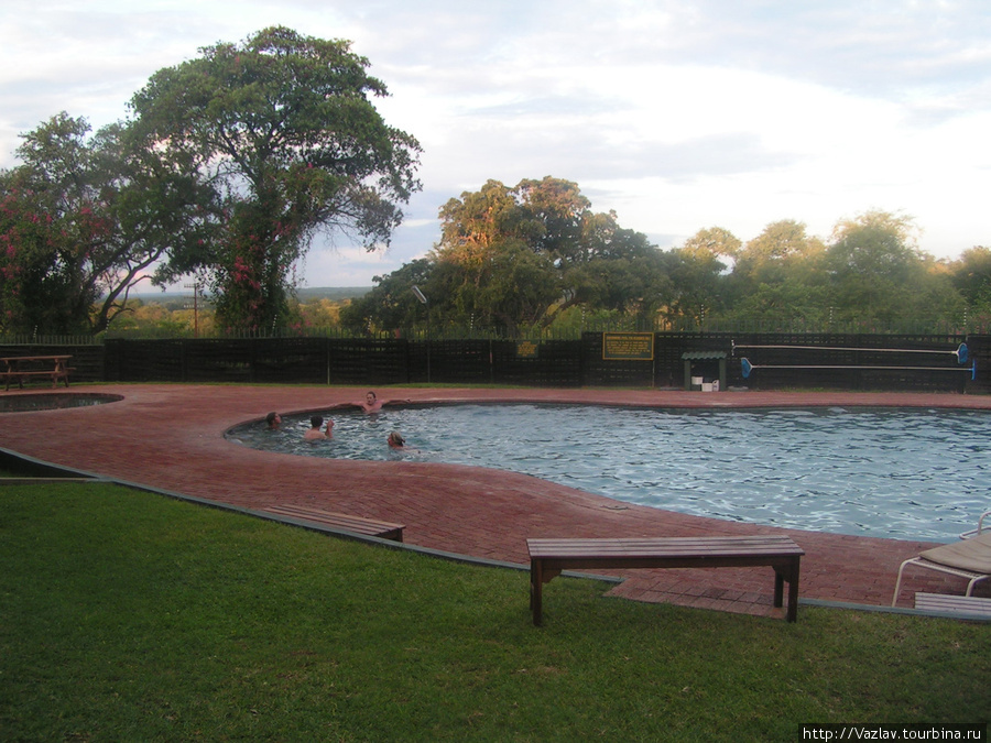Даже бассейн есть Виктория-Фоллс, Зимбабве