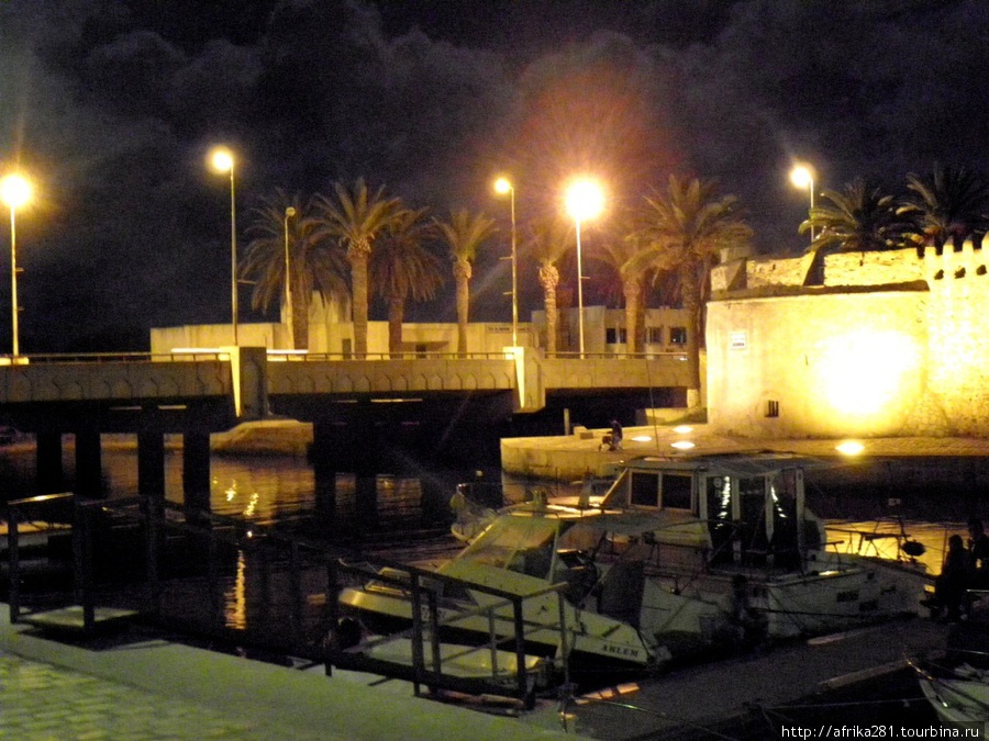 Ночная Бизерта Тунис