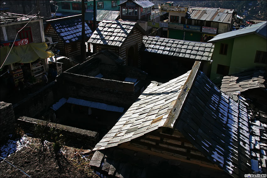 Каменные крыши. Манали, Индия
