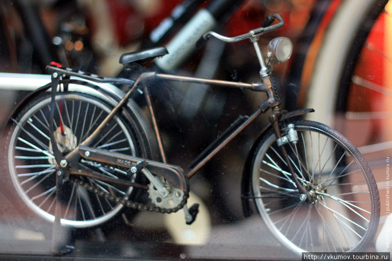 Игрушечный велосипед. Сан-Франциско, CША