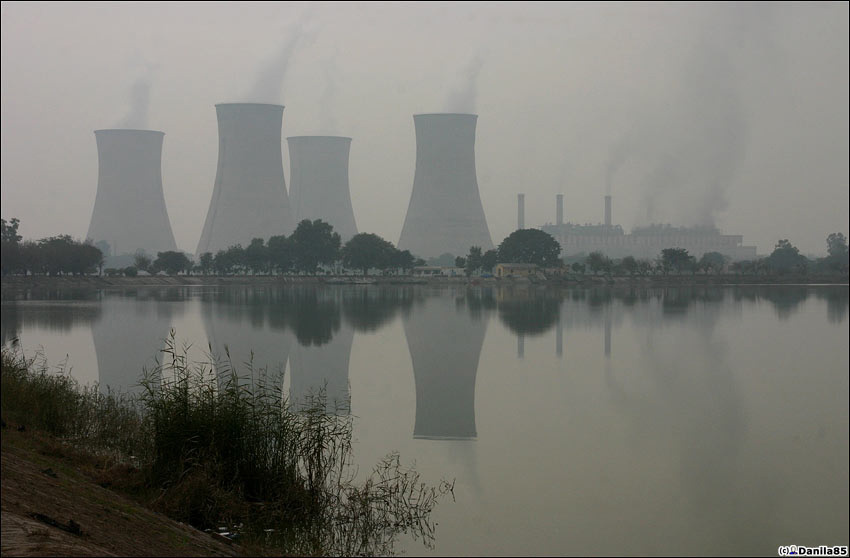 Угольная ТЭС в индустриальной Батинде Батхинда, Индия