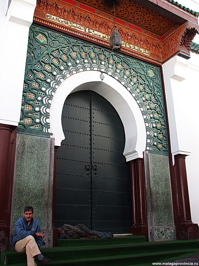 входные ворота мечети Танжер, Марокко