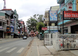 Миниотель Bao tram на ул. Bui Thi Xuan 9B
За ним — отель Thao Lien