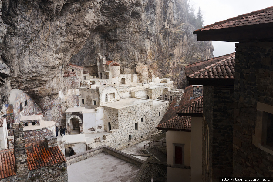 Собственно, сам монастырь Черноморский регион, Турция