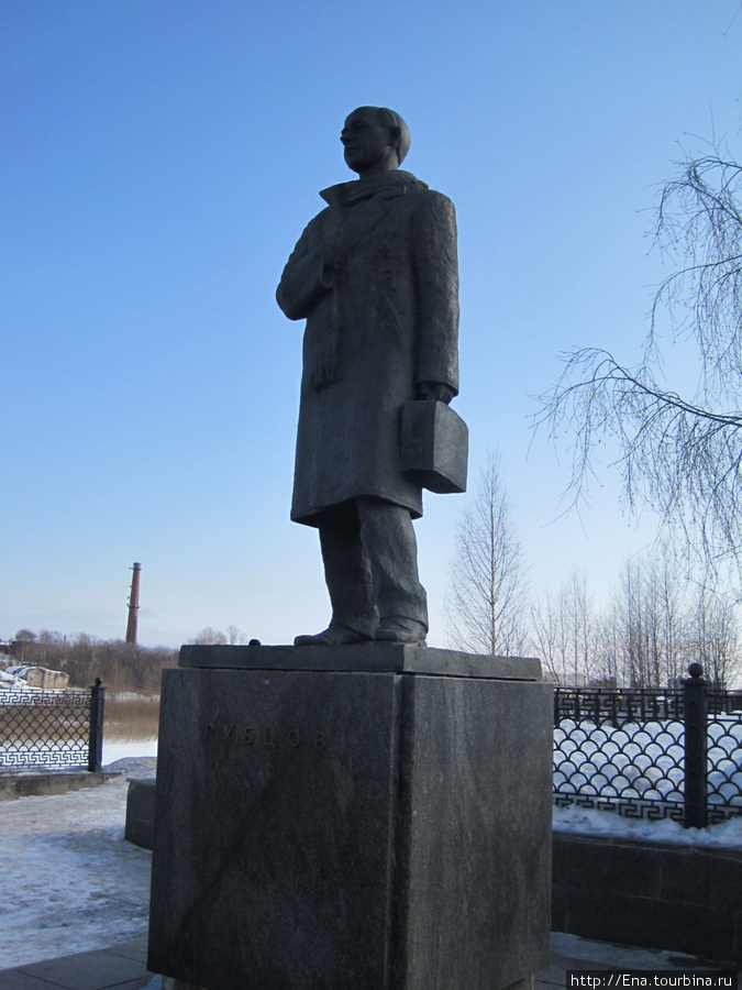 Памятник Н. Рубцову Вологда, Россия