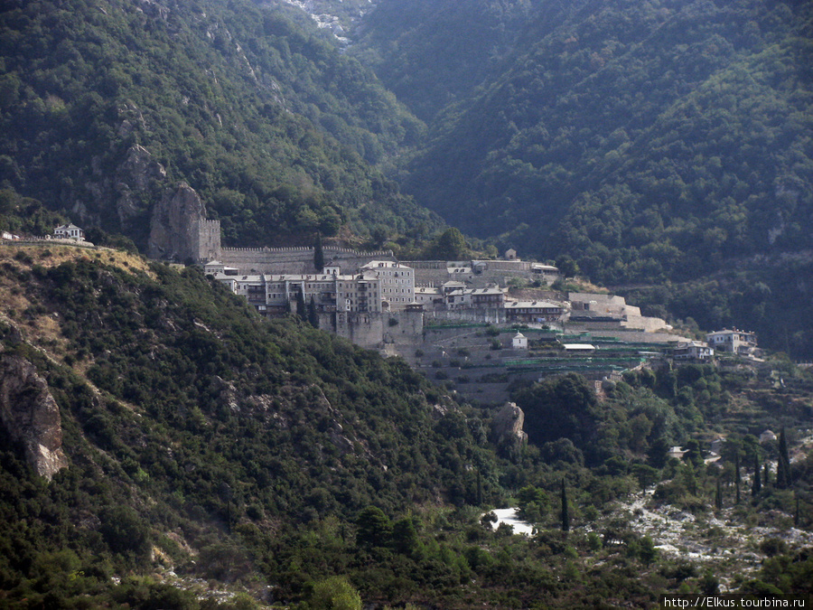 Круиз вокруг Афона Автономное монашеское государство Святой Горы Афон, Греция