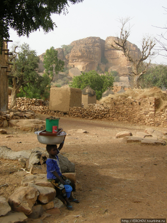 Осколки Бандиагары Область Мопти, Мали