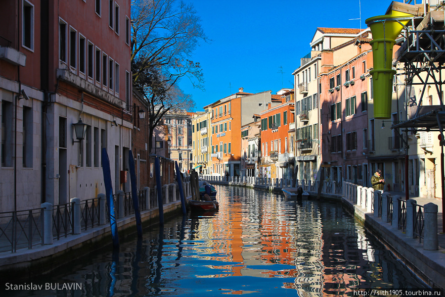 Венеция и такая (здесь мне почему-то вспомнился Амстердам) Венеция, Италия