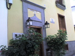 Дом на симпатичной улочке-Calle Lomo
