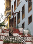 улица Irirarte -деревянная скульптура