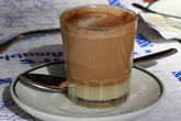 канарский кофе баракито — крепкий эспрессо, сгущенка и кусочек лимонной цедры