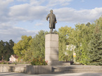 Железобетонный памятник Ленину в Солотче.
