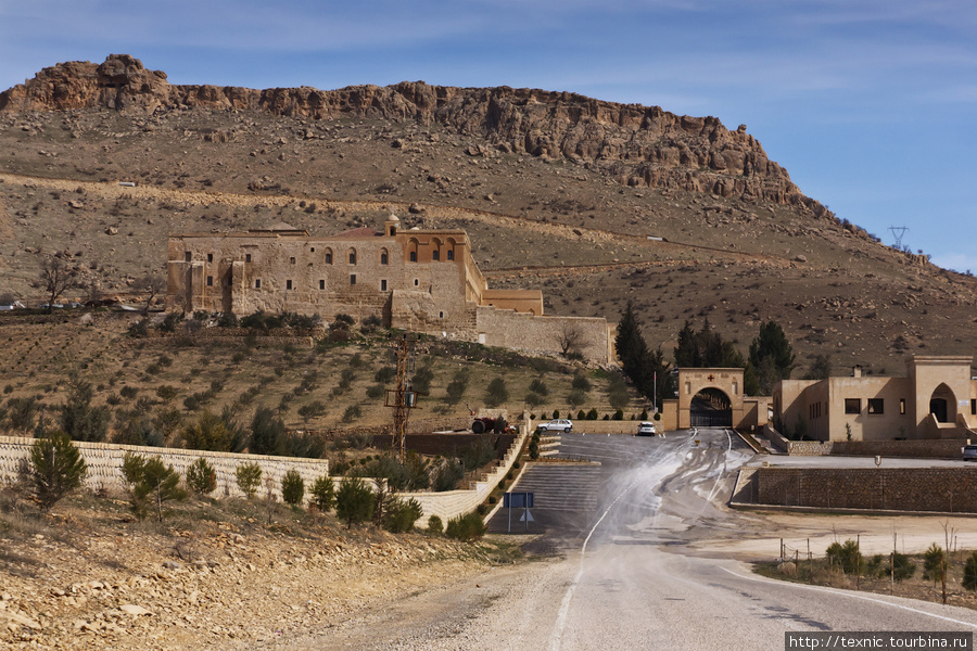 Монастырь Deyrul Zafaran Мардин, Турция