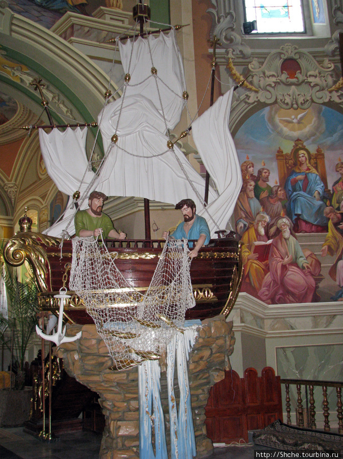 Часть интерьера церкви Гошев, Украина