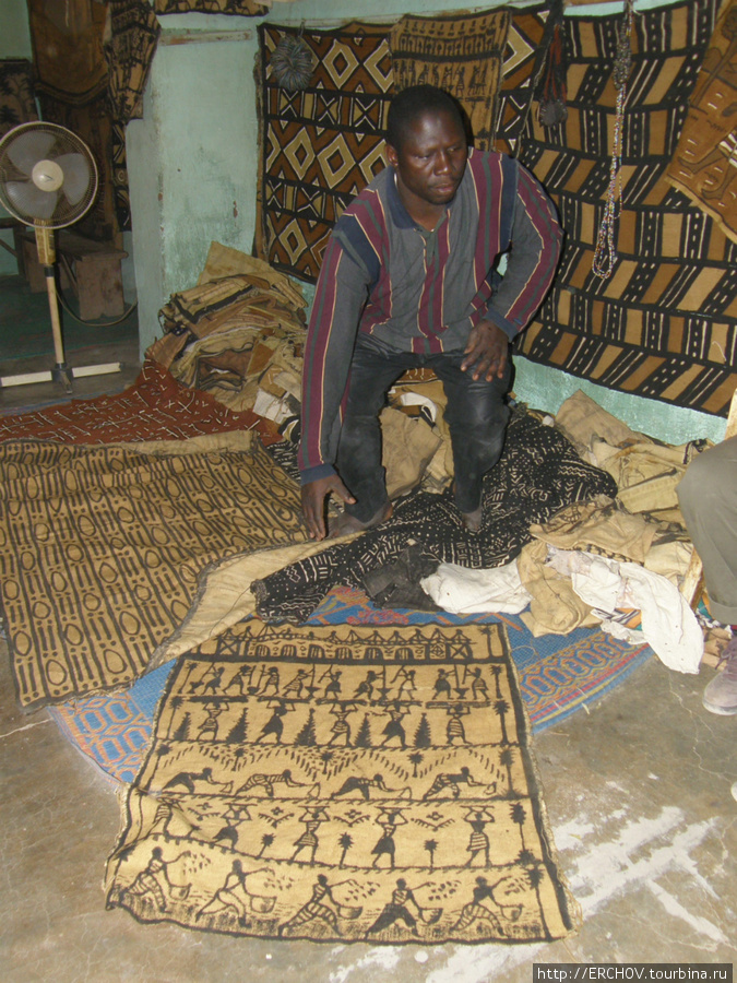Такой батик делают в Дженне. Мали
