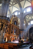 Свет в кафедральном соборе Мехико