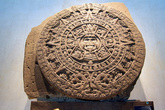 Камень Солнца, известный как ацтекский календарь (зал ацтеков)
