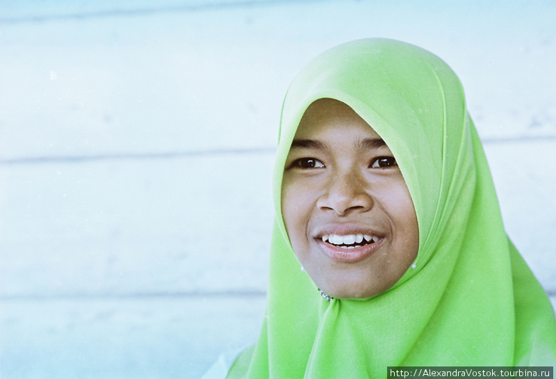 другая ученица из школы английского языка, в которой я вела уроки Суматра, Индонезия