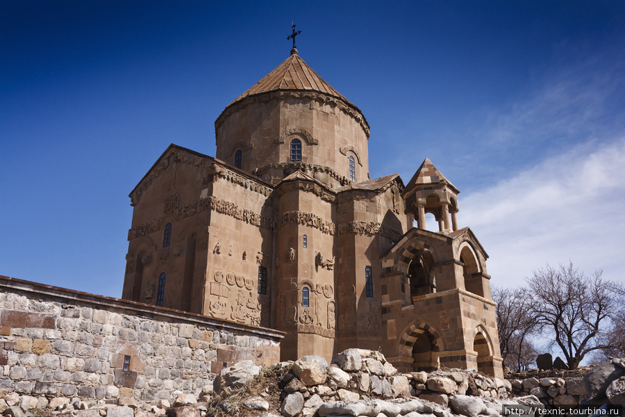 Остров Ахтамар и Церковь Святого Креста Восточная Анатолия, Турция