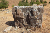 боги гор в Yesmek Open-Air Museum