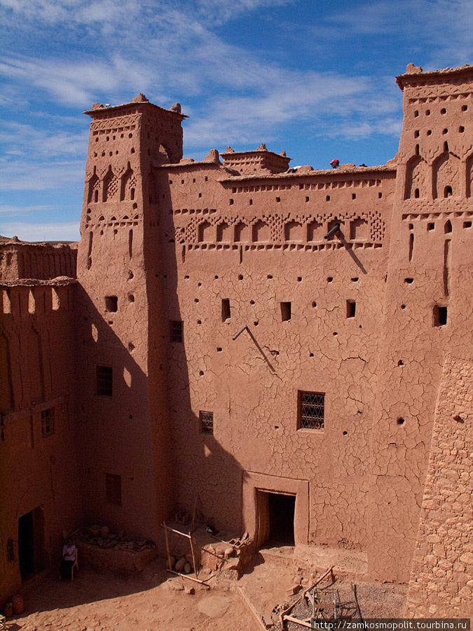 Внутренний двор дома-музея. Айт-Бен-Хадду, Марокко