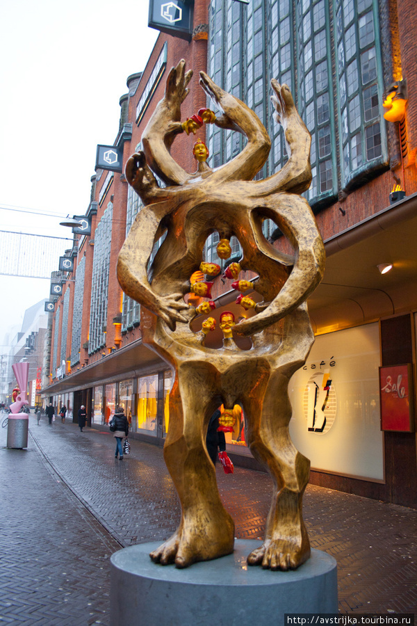 забавная скульптура Гаага, Нидерланды